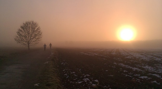 Läufer im Nebel