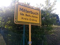 Ortsschild von Mitterbuch, Gemeinde Buch am Buchrain